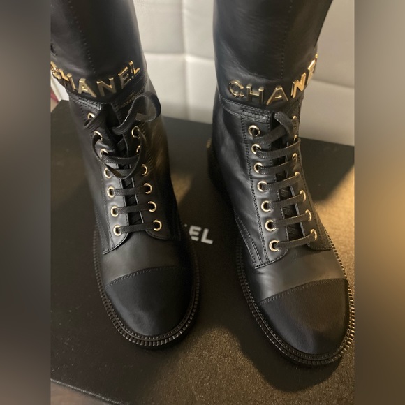 Chanel lace up combat boots 36.5 - Picture 4 of 8